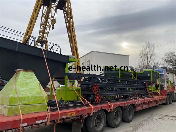 成(cheng)套摻(chan)混(hun)肥生(sheng)產(chan)線(xian)第(di)壹(yi)車發貨(huo)